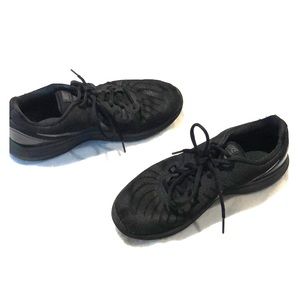 All Black Nike Shoes